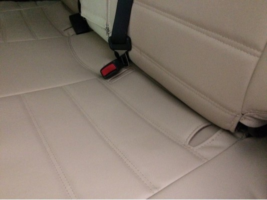 Авточехлы на Mitsubishi Outlander