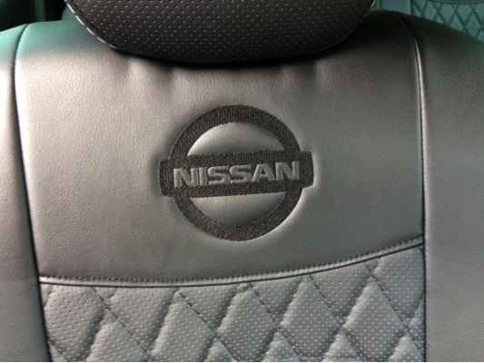 Авточехлы на Nissan Terrano