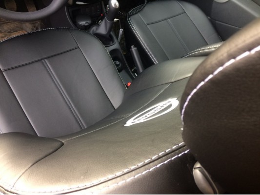 Авточехлы на Nissan Terrano