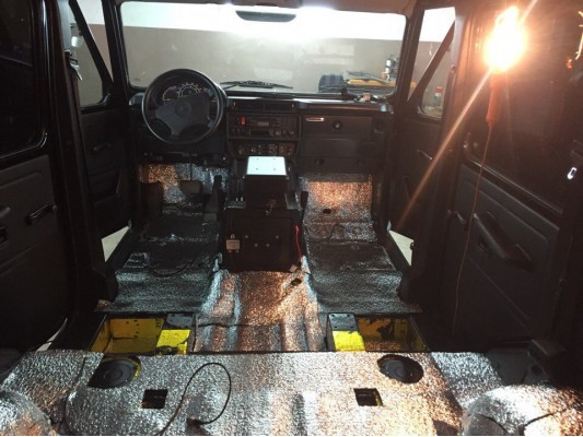 Шумоизоляция пола, арок, дверей и багажника