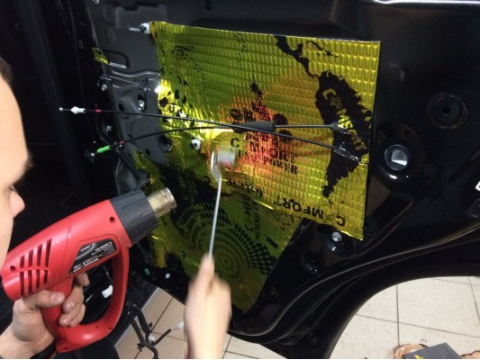 Шумоизоляция пола, арок, дверей и багажника